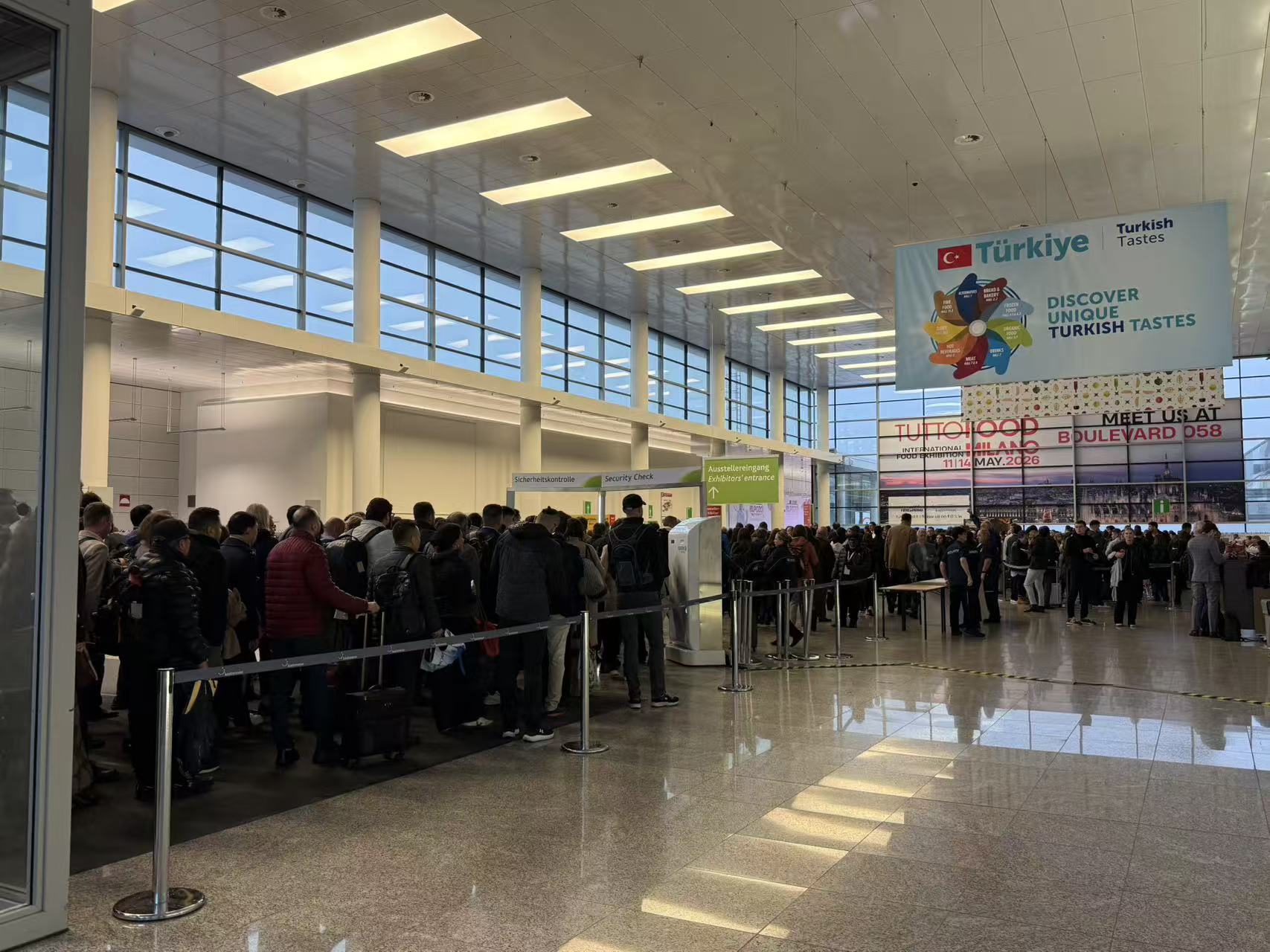 公司领导何宏业参加2025年科隆国际食品博览会 深化全球合作共探行业新机遇